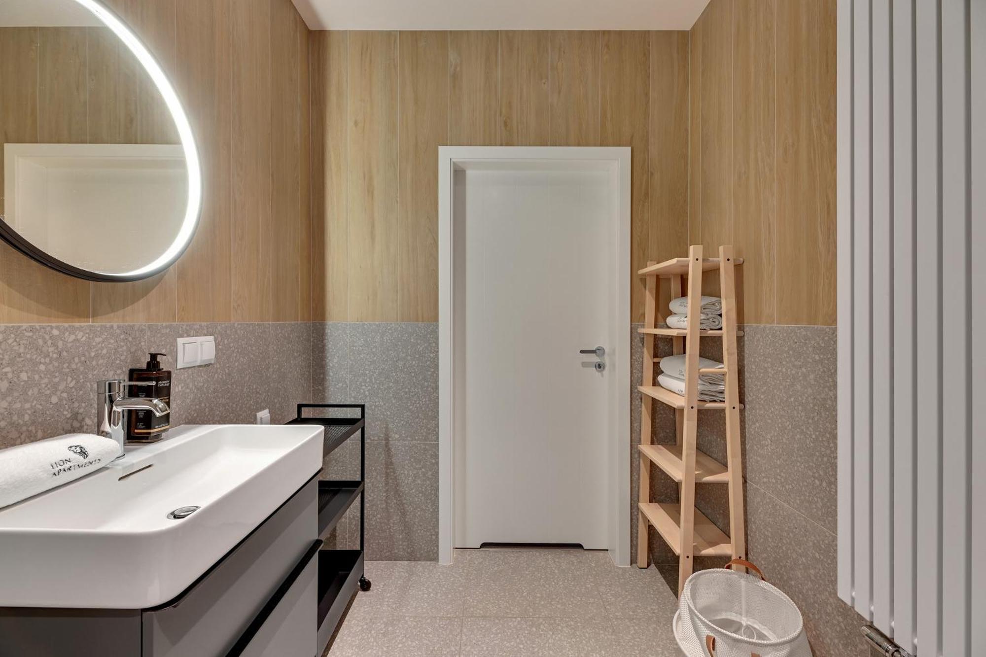 Scala City Center Apartments With Parking By Lion Apartments Danzig Exterior foto